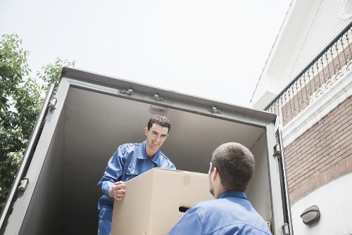 Careful loading and moving service for Gallowscorner customers